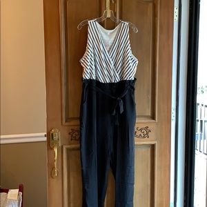 Black and white jumper